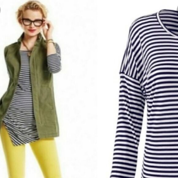 CAbi Tops - Cabi Womens Asymmetric Hem Blouse striped